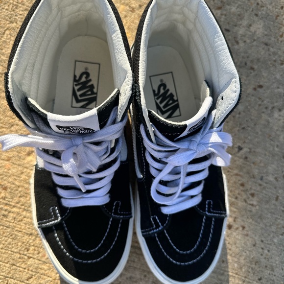 Vans Black High-Top Women's Shoes - Picture 3 of 6